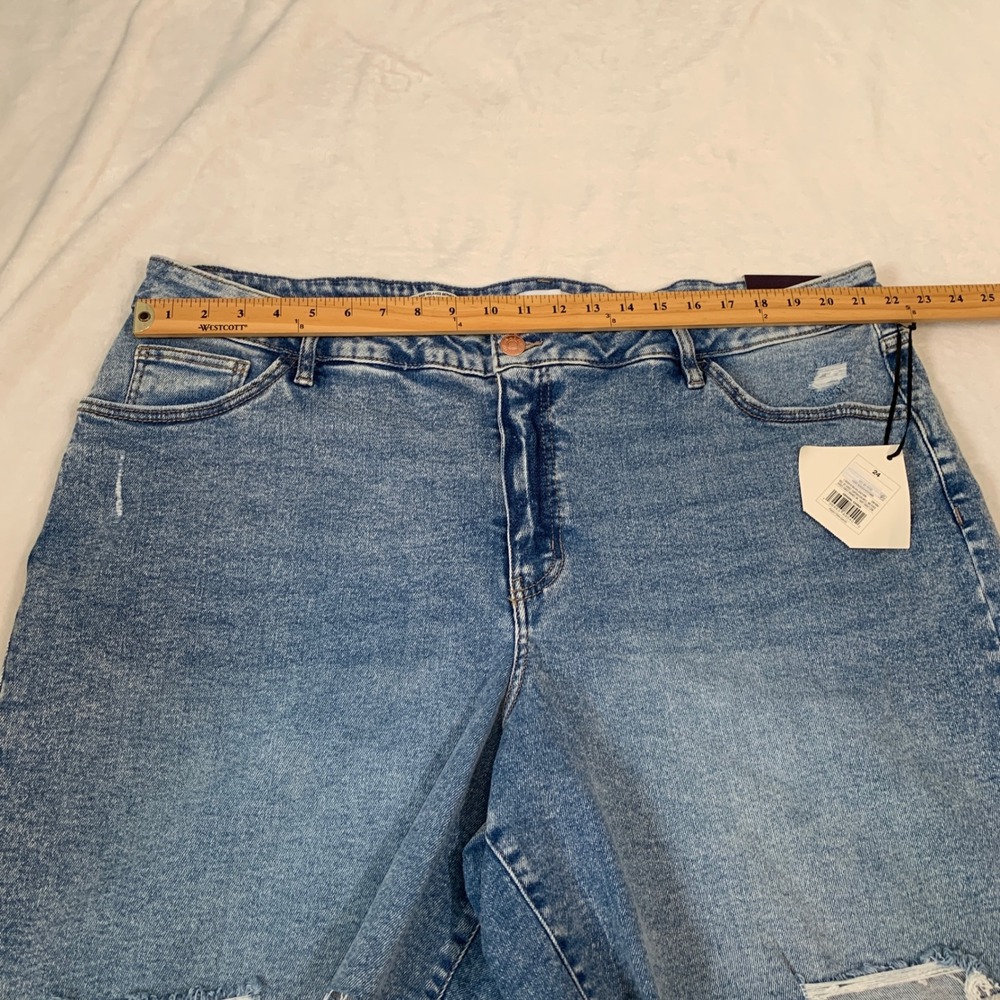 NEW AVA & VIV Acid Wash Denim High Rise Relaxed Bermuda‎ Short Size 24 - Picture 7 of 12